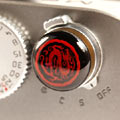 Soft button convexe Beep dragon rouge/fond noir Match Technical