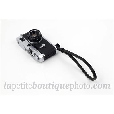 Dragonne Gordy's strap en cuir noir, laçage noir