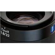 Zeiss Touit 32mm f1.8 /Sony E/FE (APS-C)